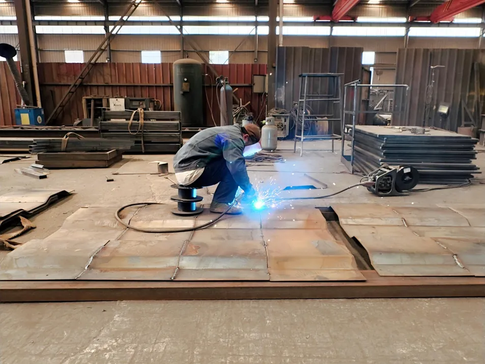 New Customizable, Polished, Flexible Stainless Steel Dust Collector for Welding Fumes