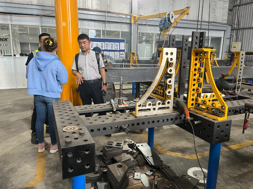Three-Dimensional Flexible Welding Platform with Fixture